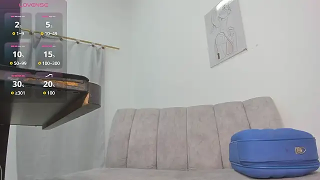 velvetluna  online show from 05/17/26, 03:12
