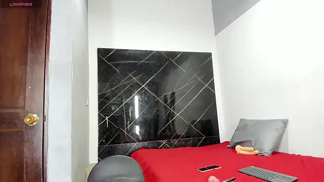 Snapshot of Bonniie_23 chatting on 02/06/26, 03:46 Bonniie 23 online show from 02/06/26, 03:46