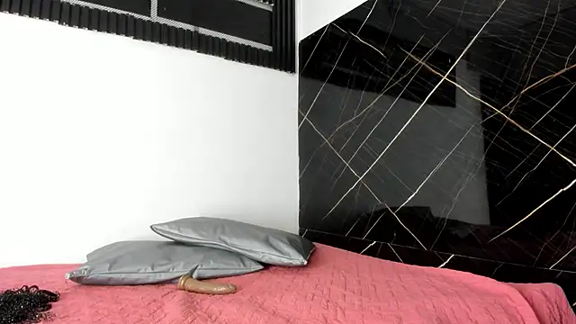 Snapshot of Bonniie_23 chatting on 02/21/26, 04:25 Bonniie 23 online show from 02/21/26, 04:25