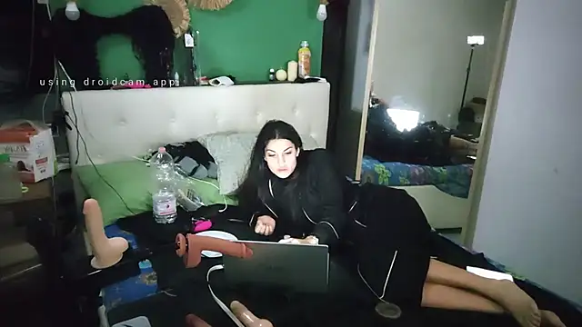 Snapshot of MarcoRoma313 chatting on 02/04/26, 12:05 MarcoRoma313 online show from 02/04/26, 12:05