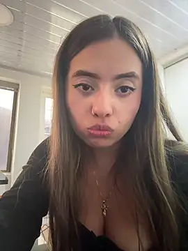 Snapshot of arycooper_ chatting on 06/16/26, 04:07 arycooper online show from 06/16/26, 04:07