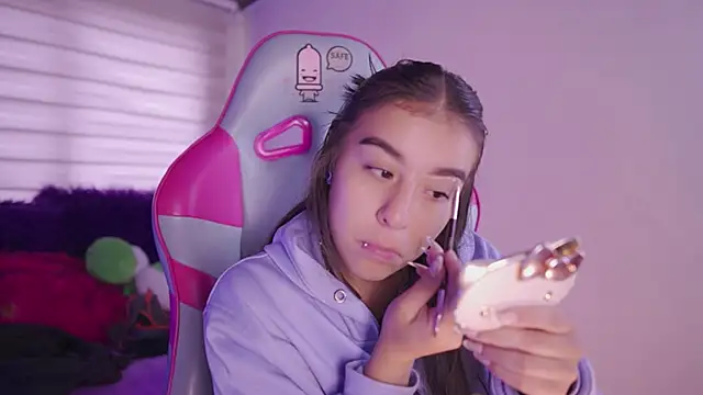 Snapshot of mavi_boo chatting on 02/16/26, 09:13 mavi boo online show from 02/16/26, 09:13