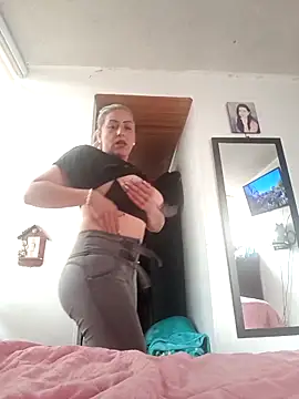 Snapshot of maynor_1998 chatting on 02/10/26, 09:47 maynor 1998 online show from 02/10/26, 09:47