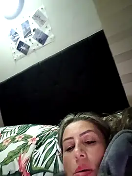 Snapshot of maynor_1998 chatting on 03/24/26, 12:54 maynor 1998 online show from 03/24/26, 12:54