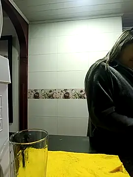 Snapshot of maynor_1998 chatting on 03/12/26, 03:45 maynor 1998 online show from 03/12/26, 03:45