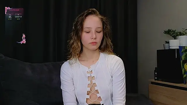 Snapshot of y0ur_sunshinee chatting on 03/02/26, 12:22 y0ur sunshinee online show from 03/02/26, 12:22