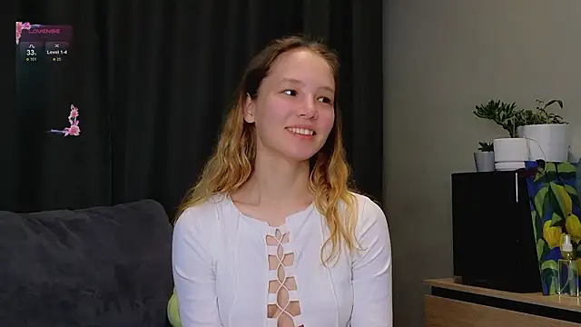 Snapshot of y0ur_sunshinee chatting on 02/24/26, 10:21 y0ur sunshinee online show from 02/24/26, 10:21