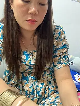 Snapshot of Baby-lovely69 chatting on 02/02/26, 01:32 Baby-lovely69 online show from 02/02/26, 01:32