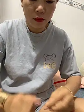 Snapshot of Baby-lovely69 chatting on 02/09/26, 11:36 Baby-lovely69 online show from 02/09/26, 11:36