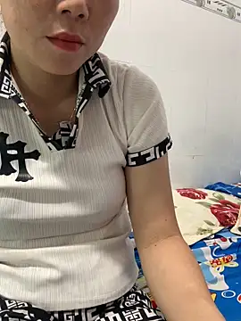 Baby-lovely69 online show from 04/14/26, 03:00