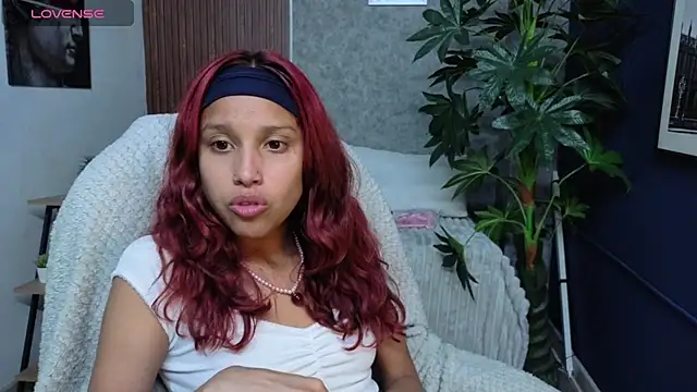 saphire  online show from 04/08/26, 04:47