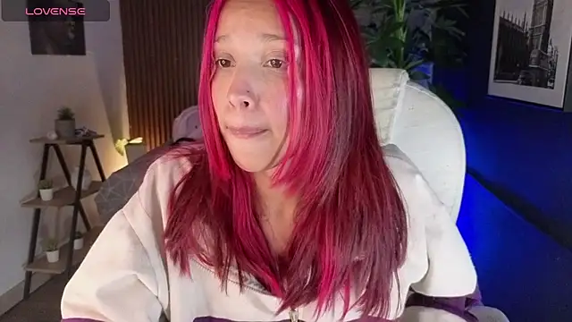 saphire  online show from 04/14/26, 03:17