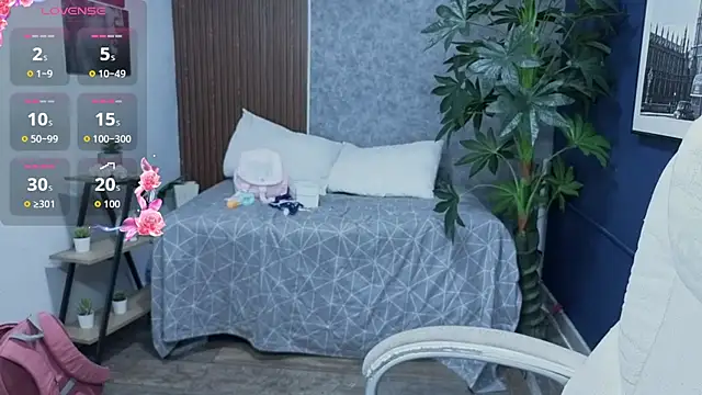 saphire  online show from 04/13/26, 12:53