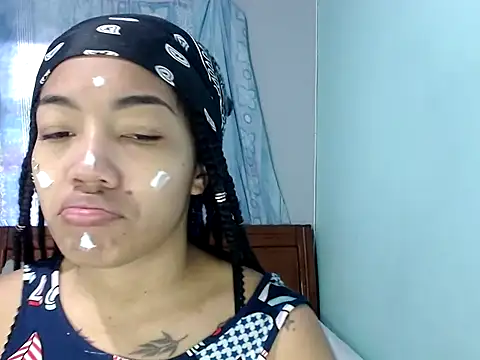 Snapshot of Sexy_Supermomm chatting on 02/28/26, 03:44 Sexy Supermomm online show from 02/28/26, 03:44