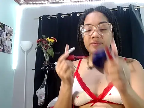 Sexy Supermomm online show from 03/11/26, 08:25