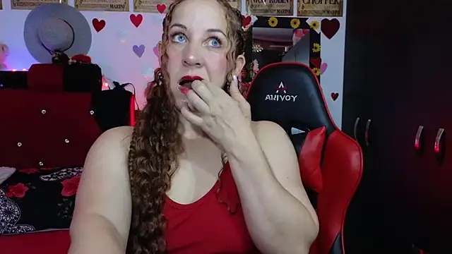 sara-smi online show from 03/13/26, 06:24