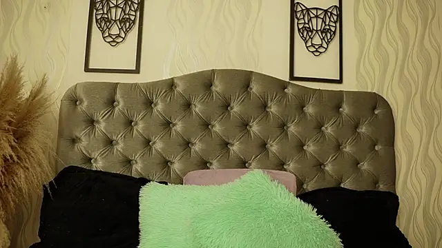 katt eyes  online show from 03/06/26, 01:17