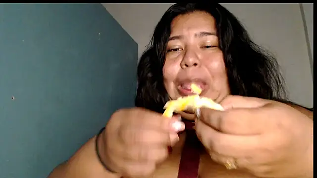 Snapshot of katalina_gomez6921 chatting on 05/26/26, 10:41 katalina gomez6921 online show from 05/26/26, 10:41