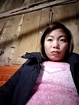 Snapshot of Ella-aa chatting on 02/02/26, 10:09 Ella-aa online show from 02/02/26, 10:09