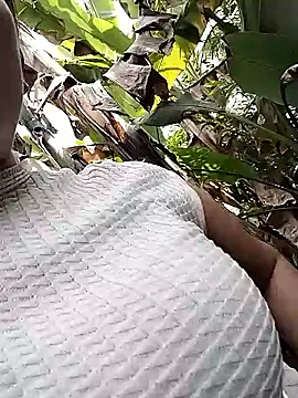 Snapshot of Ella-aa chatting on 02/27/26, 08:14 Ella-aa online show from 02/27/26, 08:14