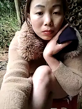 Ella-aa online show from 03/06/26, 09:15