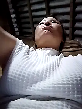 Snapshot of Ella-aa chatting on 02/16/26, 02:37 Ella-aa online show from 02/16/26, 02:37