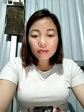 Ella-aa online show from 03/25/26, 06:40