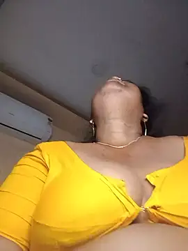 Snapshot of senguptadiya248 chatting on 02/07/26, 11:35 senguptadiya248 online show from 02/07/26, 11:35