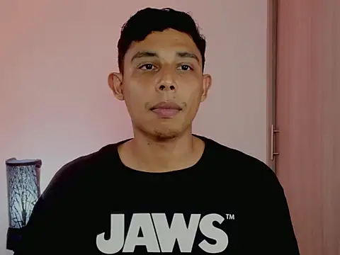 Snapshot of nilo2021 chatting on 04/14/26, 09:09 nilo2021 online show from 04/14/26, 09:09