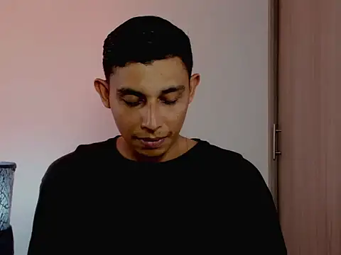 Snapshot of nilo2021 chatting on 04/13/26, 08:57 nilo2021 online show from 04/13/26, 08:57