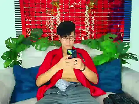 Snapshot of ThiiagoSaeenz chatting on 02/25/26, 03:56 ThiiagoSaeenz online show from 02/25/26, 03:56