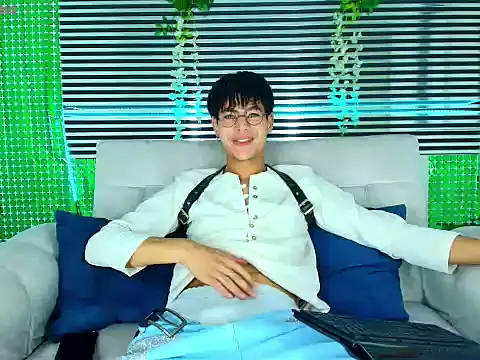 ThiiagoSaeenz online show from 03/23/26, 05:57