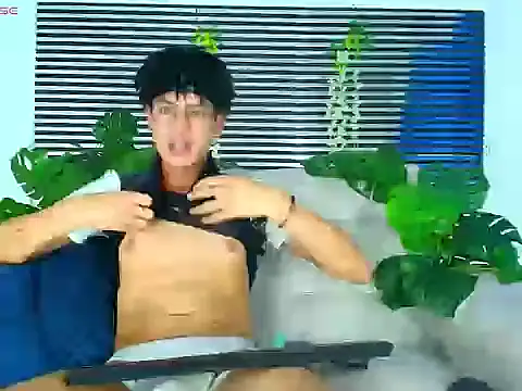 ThiiagoSaeenz online show from 03/14/26, 06:03