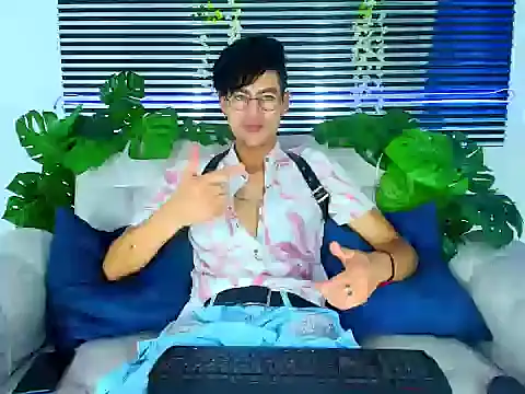 ThiiagoSaeenz online show from 03/10/26, 05:06