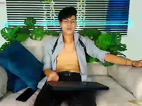 ThiiagoSaeenz online show from 03/04/26, 03:42