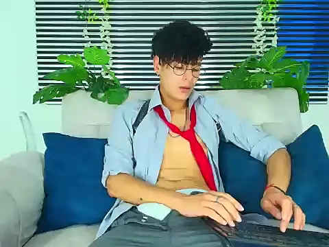 Snapshot of ThiiagoSaeenz chatting on 02/11/26, 04:07 ThiiagoSaeenz online show from 02/11/26, 04:07