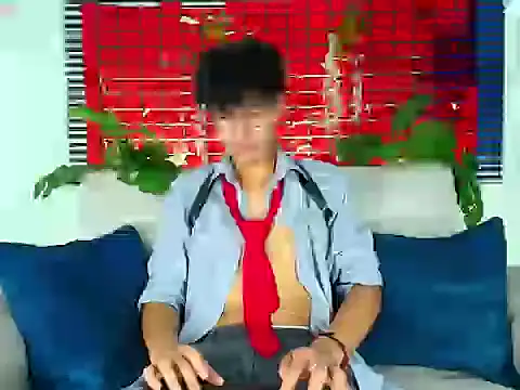 Snapshot of ThiiagoSaeenz chatting on 02/19/26, 03:31 ThiiagoSaeenz online show from 02/19/26, 03:31