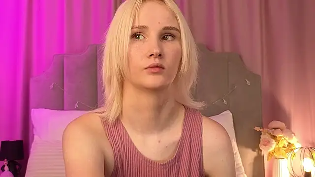 Snapshot of CrystalLili chatting on 07/24/26, 03:24 CrystalLili online show from 07/24/26, 03:24