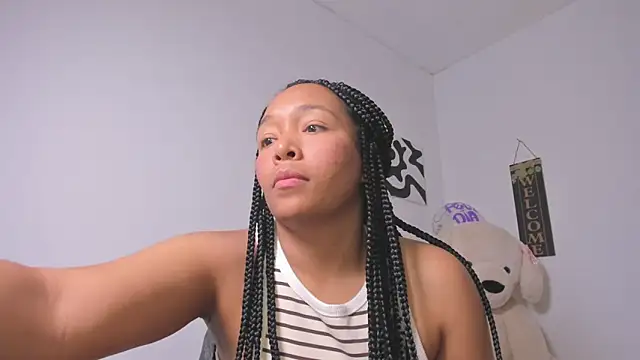 Nia13 online show from 03/28/26, 06:47