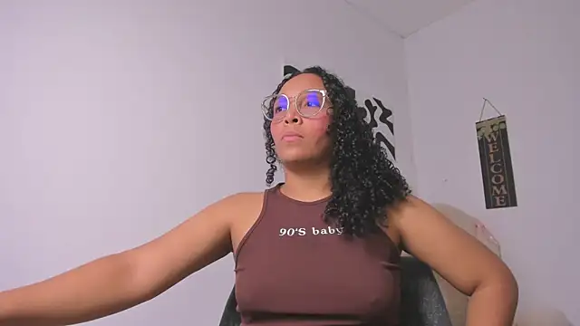 Nia13 online show from 04/07/26, 10:22