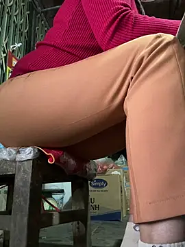 Snapshot of YANINA120 chatting on 02/05/26, 10:22 YANINA120 online show from 02/05/26, 10:22