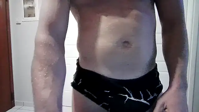 Snapshot of YoungforOld32 chatting on 03/02/26, 02:02 YoungforOld32 online show from 03/02/26, 02:02