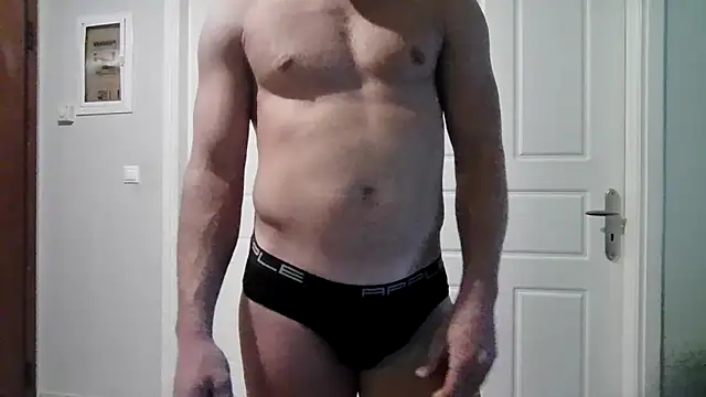 YoungforOld32 online show from 03/03/26, 01:40