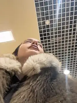 Snapshot of MiaTee chatting on 02/14/26, 04:13 MiaTee online show from 02/14/26, 04:13