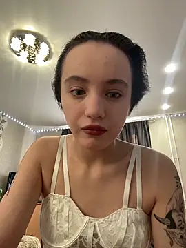 Snapshot of MiaTee chatting on 02/03/26, 03:26 MiaTee online show from 02/03/26, 03:26