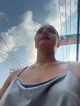 MiaTee online show from 04/04/26, 01:56