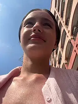 MiaTee online show from 03/21/26, 02:57