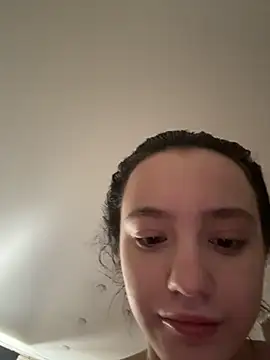 Snapshot of MiaTee chatting on 02/27/26, 03:18 MiaTee online show from 02/27/26, 03:18