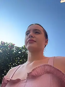 MiaTee online show from 04/02/26, 01:57