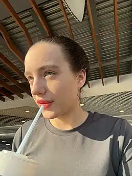 Snapshot of MiaTee chatting on 02/26/26, 04:12 MiaTee online show from 02/26/26, 04:12